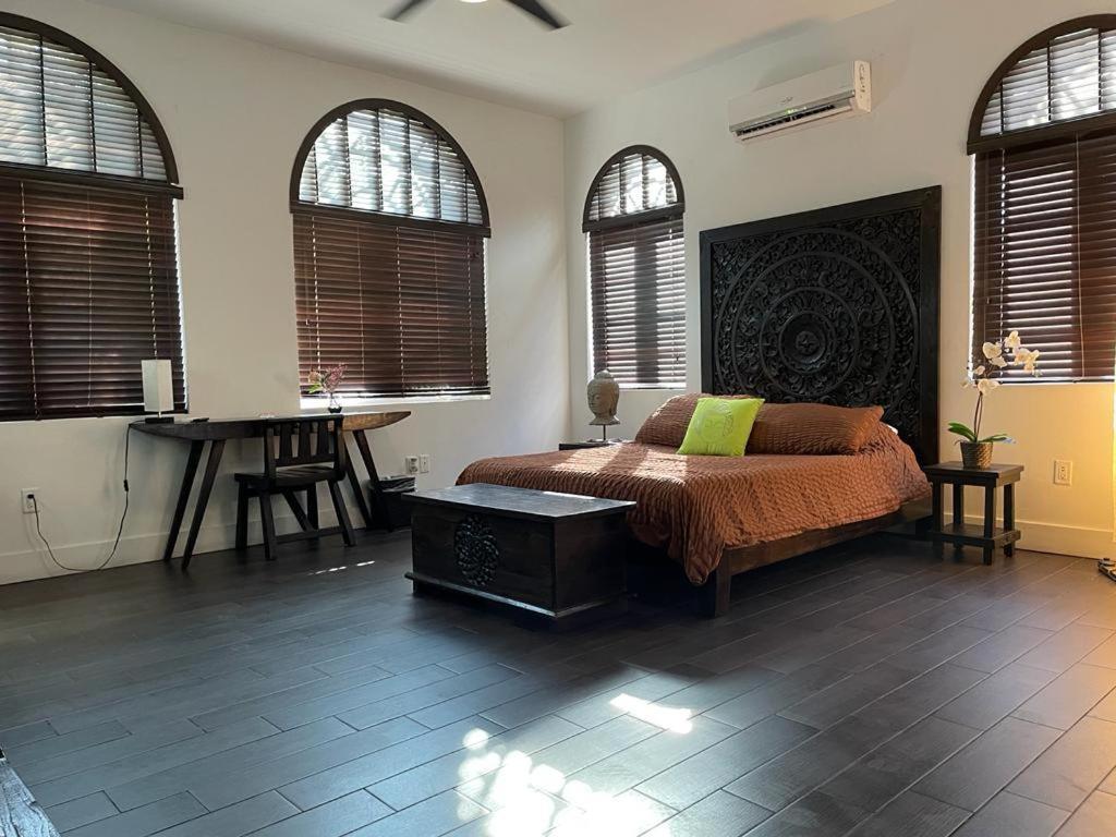 Vive Zen Queen Apartment Miami